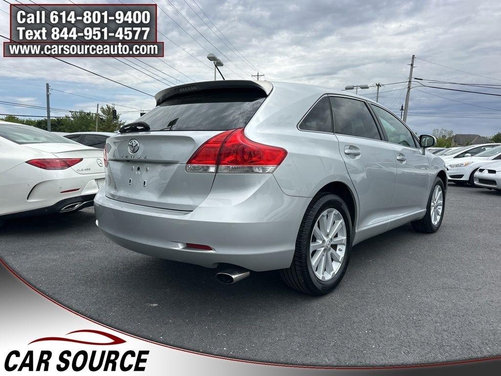 Toyota Venza  2010