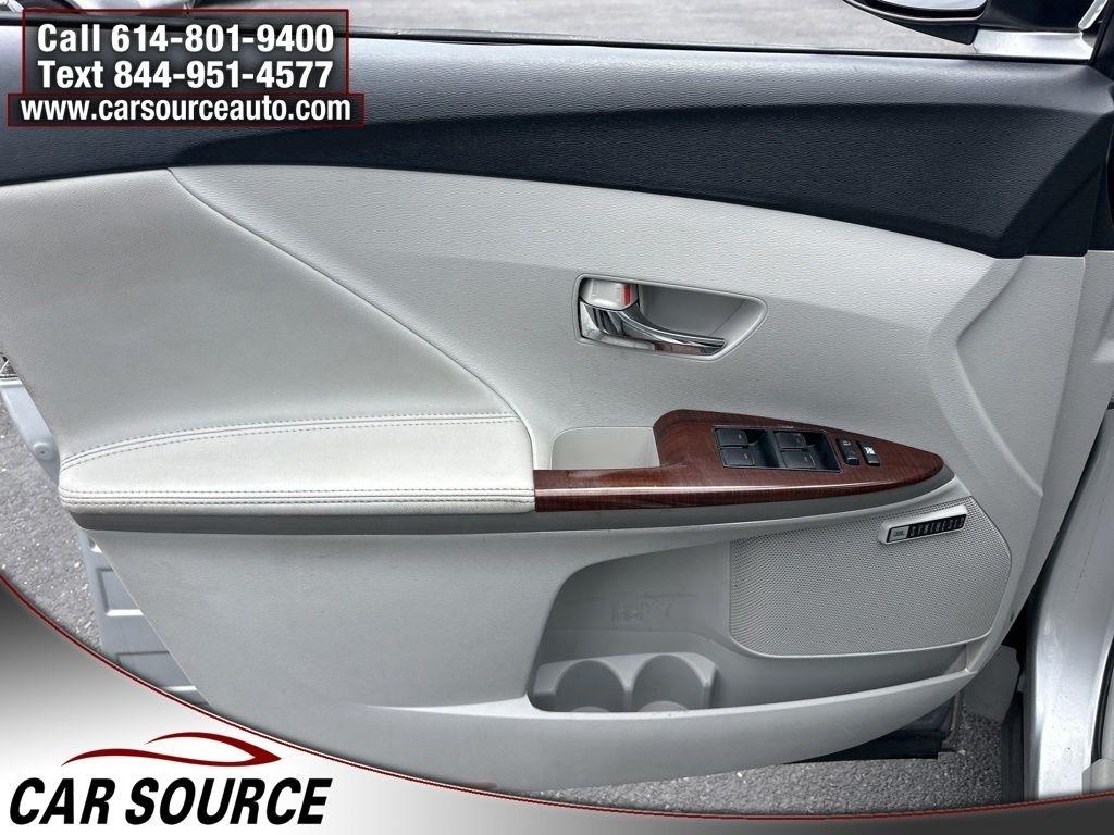 Toyota Venza  2010