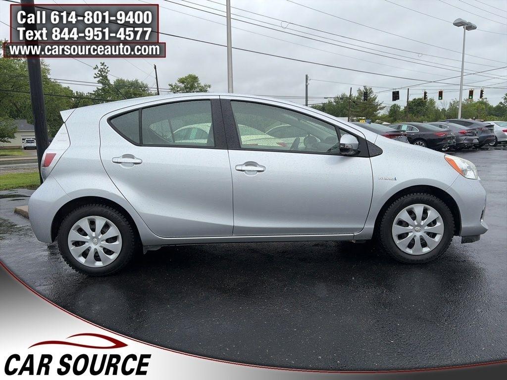 Toyota Prius c  2014