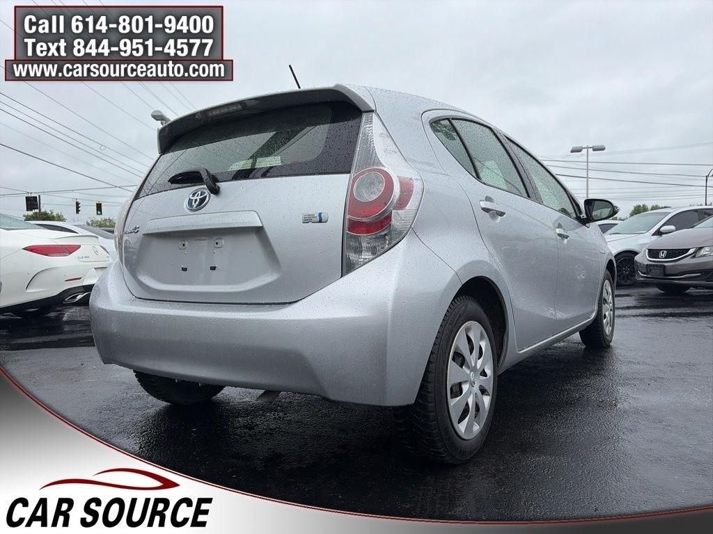 Toyota Prius c  2014
