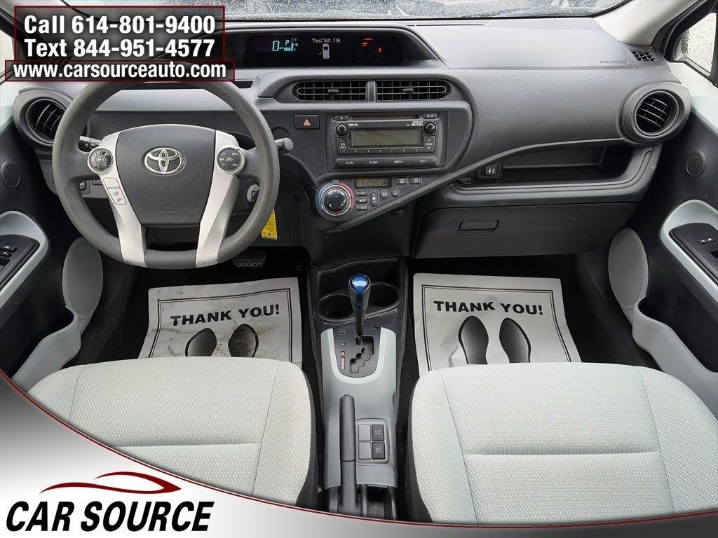 Toyota Prius c  2014