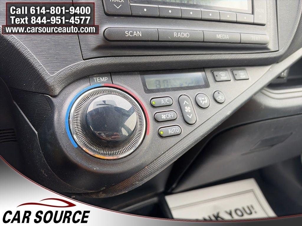 Toyota Prius c  2014