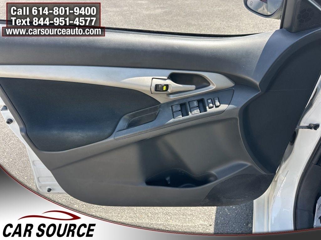 Toyota Matrix  2013