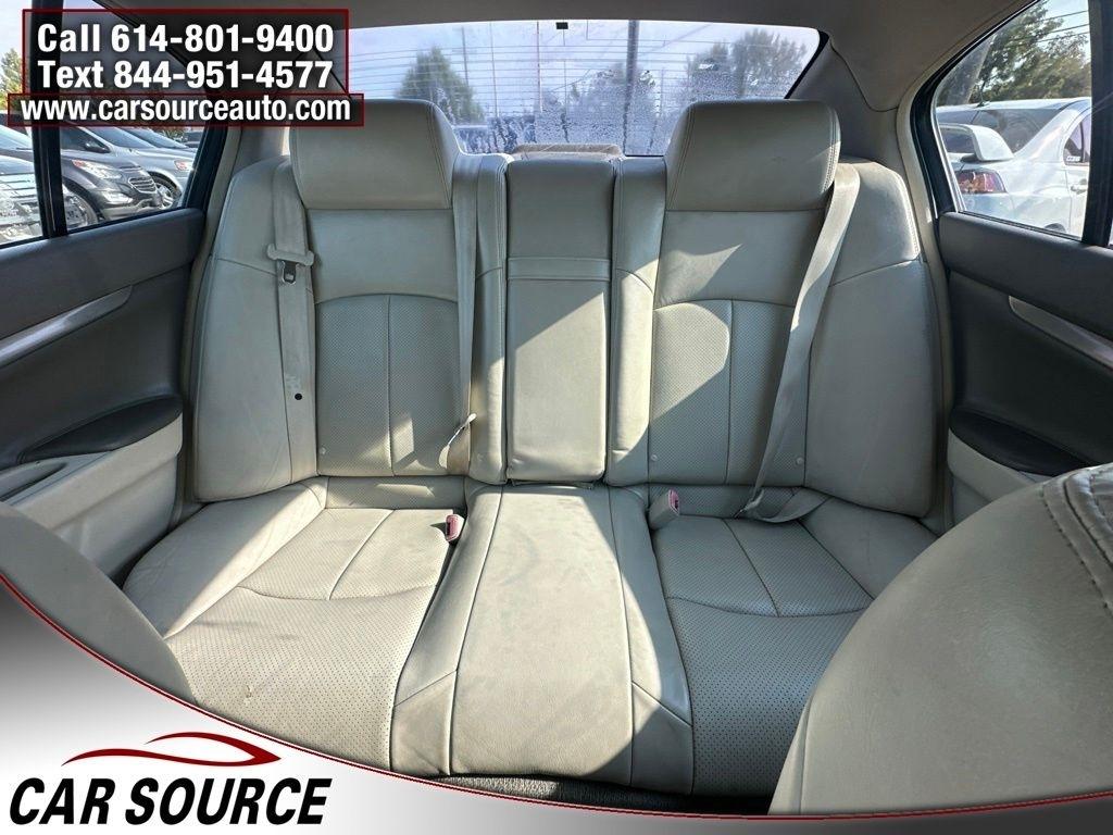Infiniti G37 Sedan  2012
