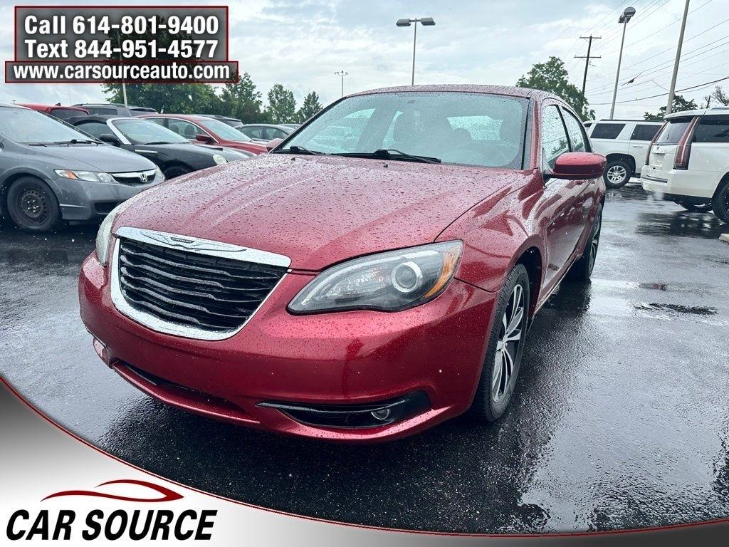 Chrysler 200  2013