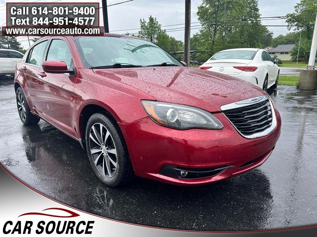 Chrysler 200  2013