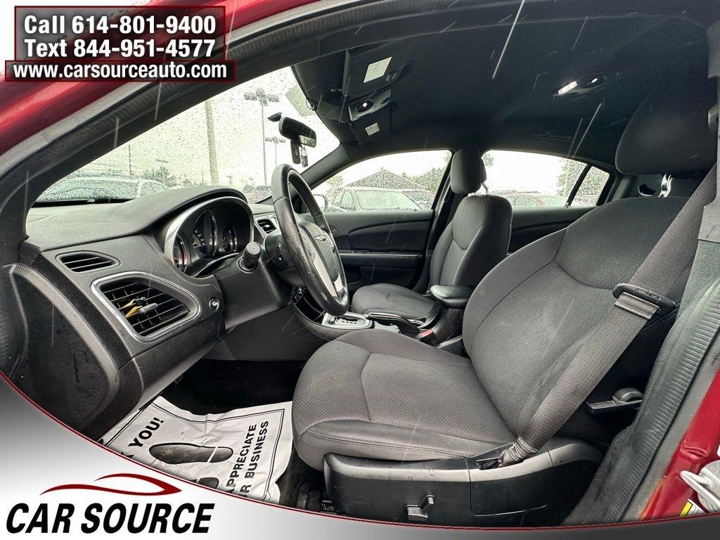 Chrysler 200  2013