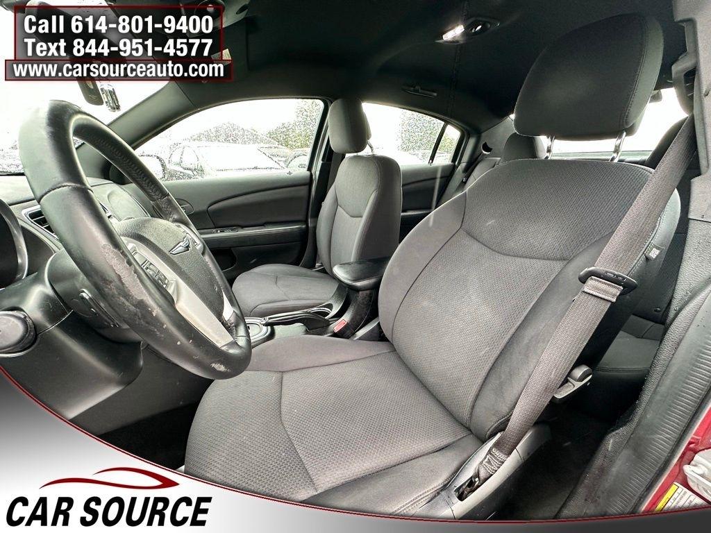 Chrysler 200  2013