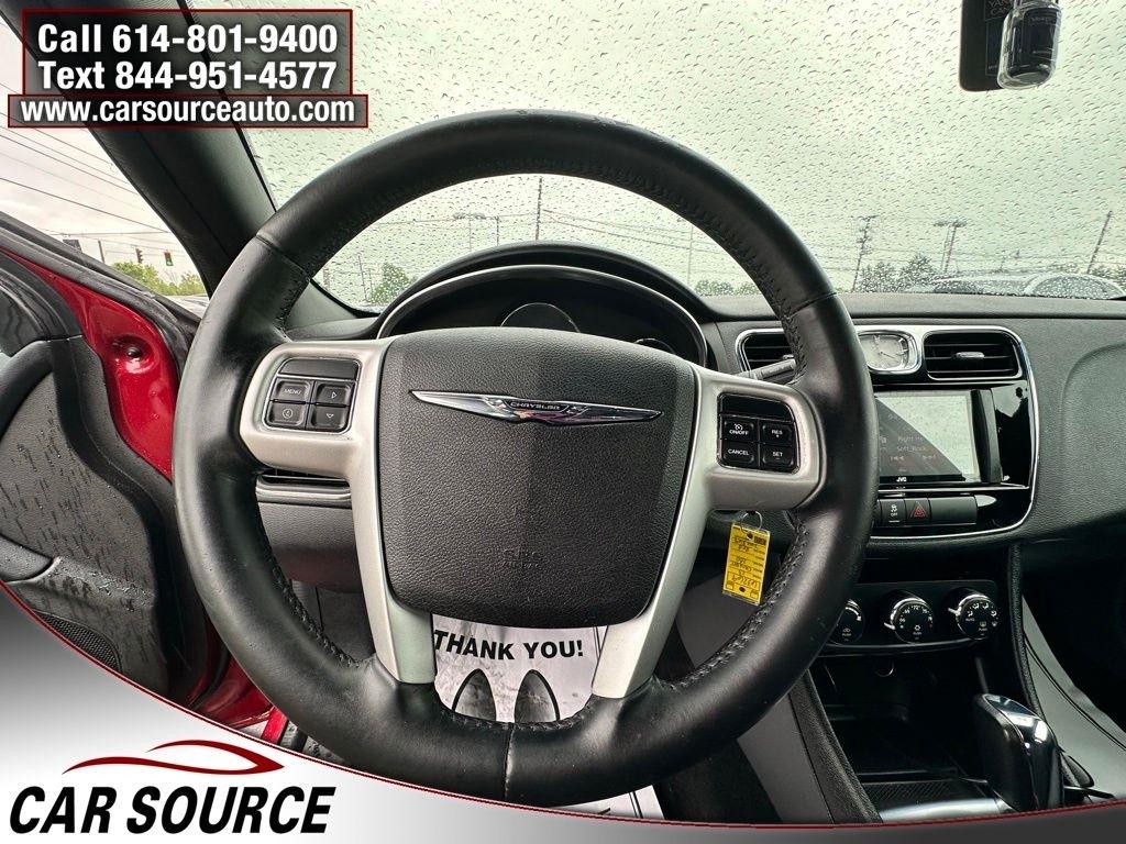 Chrysler 200  2013
