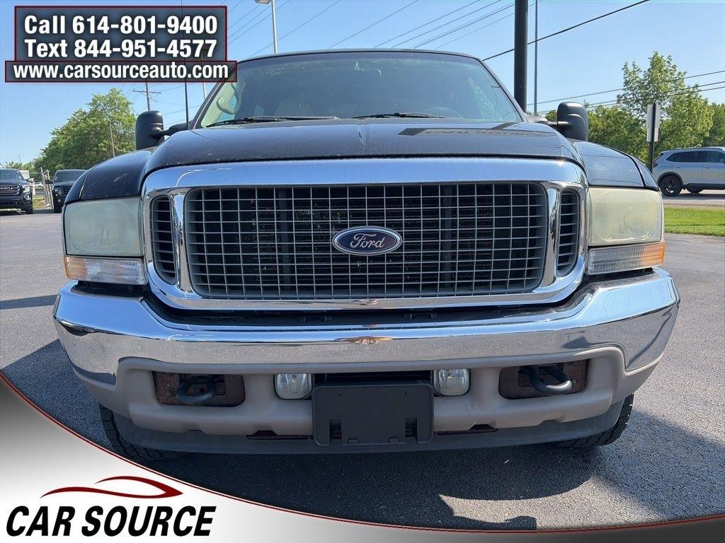 Ford Excursion  2002