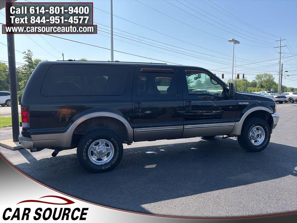 Ford Excursion  2002