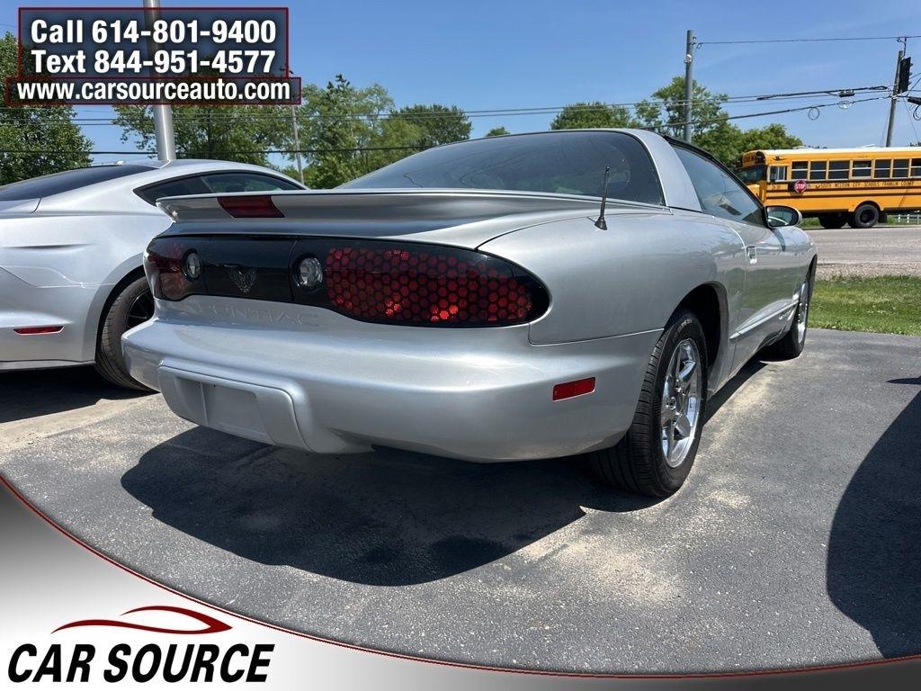 Pontiac Firebird  2000