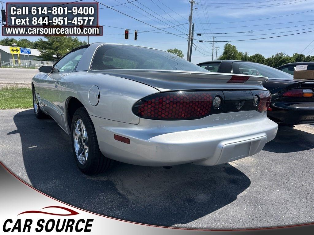 Pontiac Firebird  2000