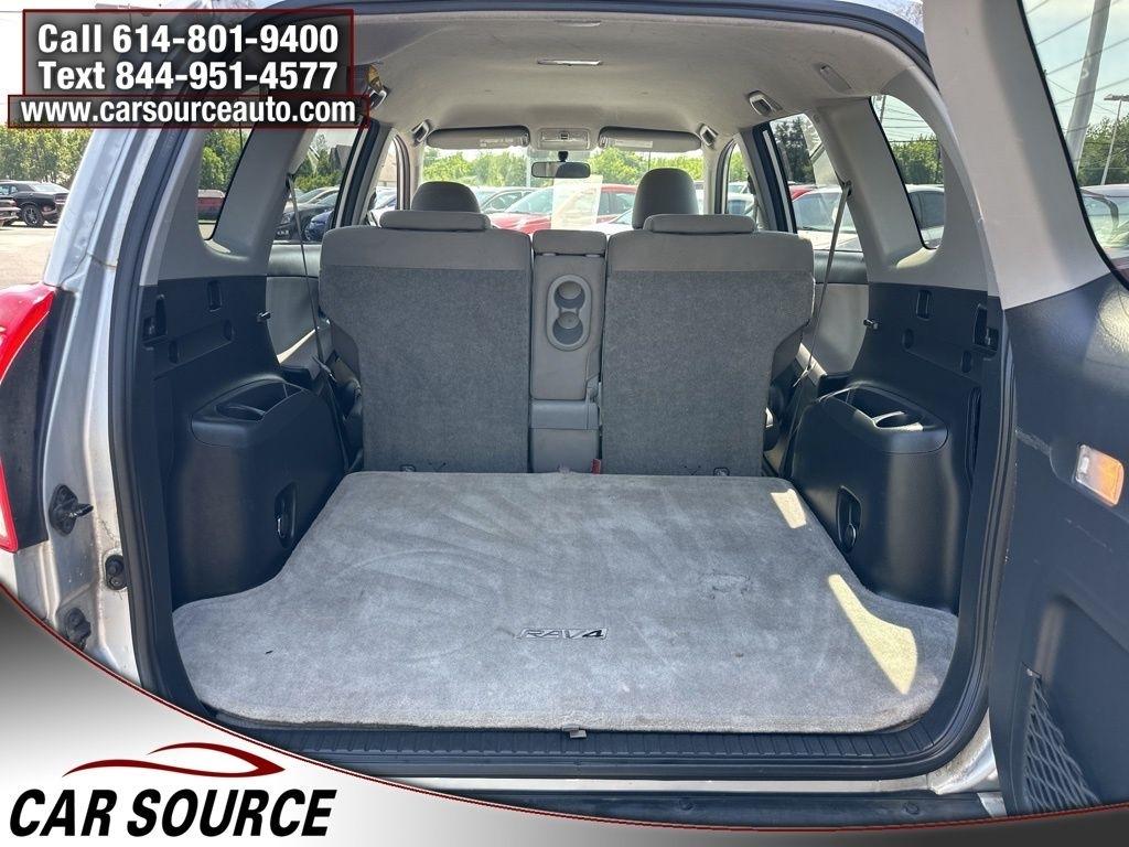Toyota RAV4  2010
