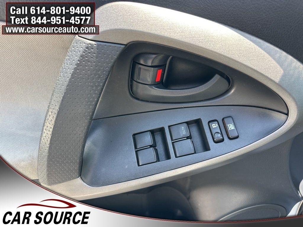 Toyota RAV4  2010