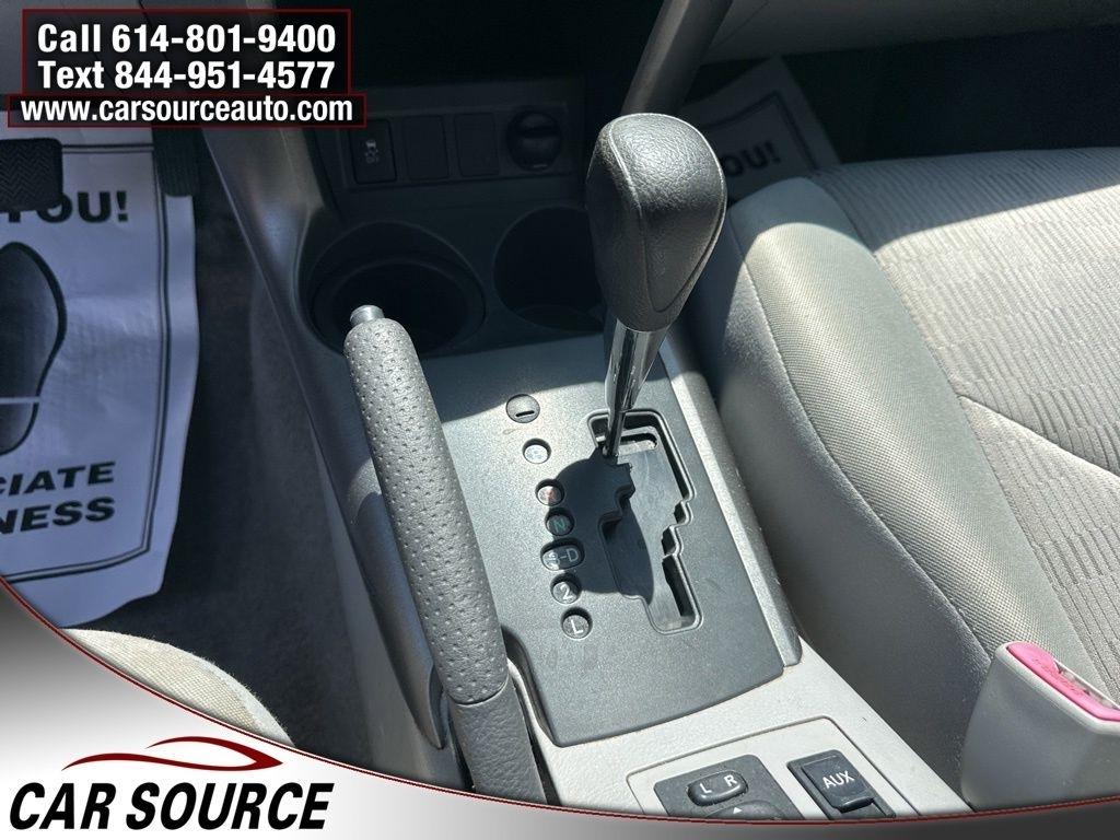 Toyota RAV4  2010