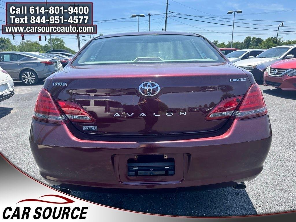 Toyota Avalon  2008