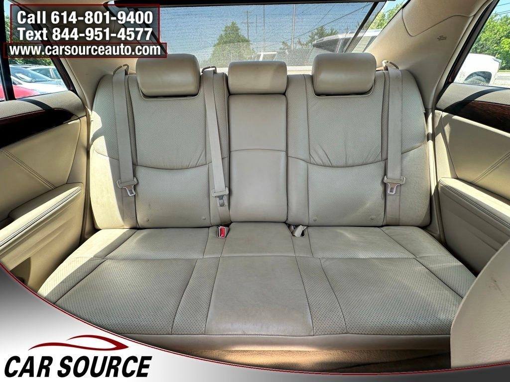 Toyota Avalon  2008