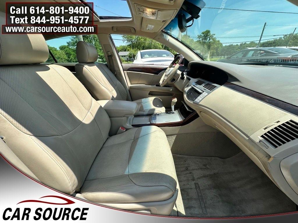 Toyota Avalon  2008