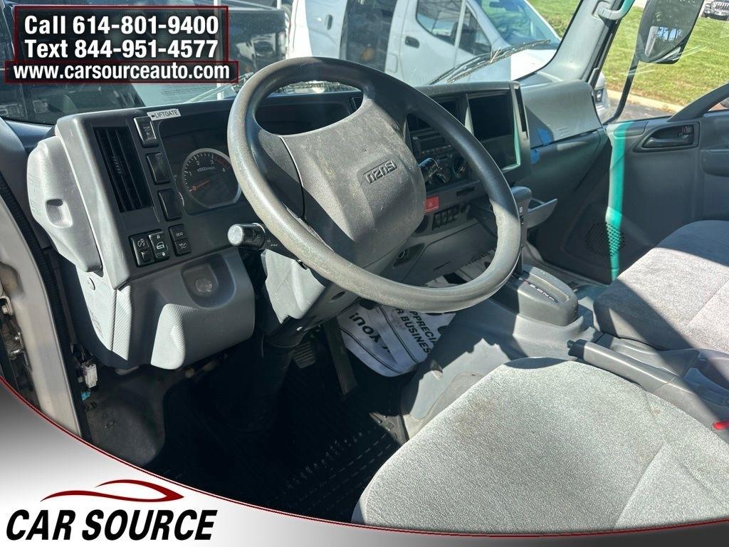 Isuzu NPR  2019