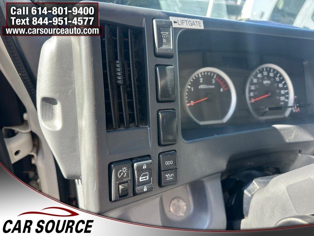 Isuzu NPR  2019