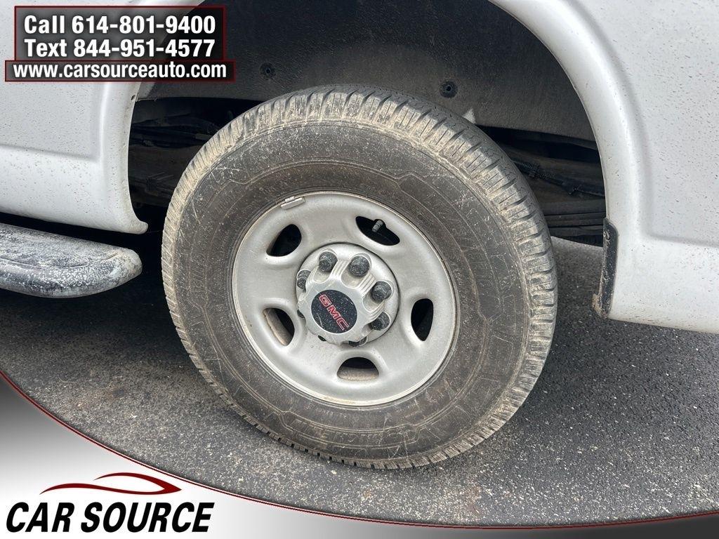 GMC Savana Cargo Van  2019