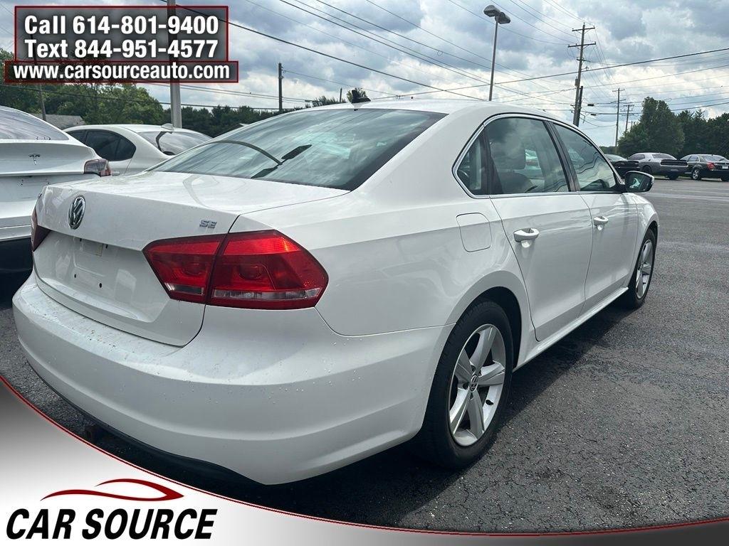 Volkswagen Passat  2012