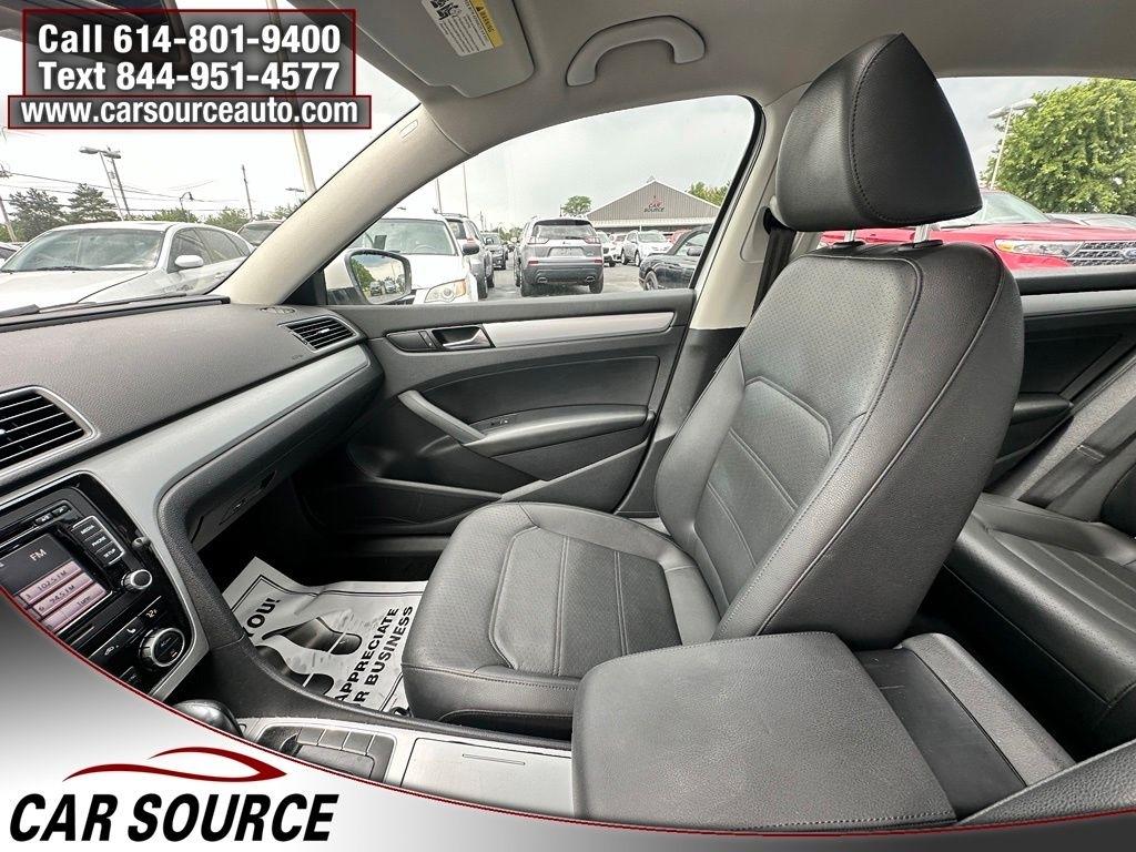 Volkswagen Passat  2012