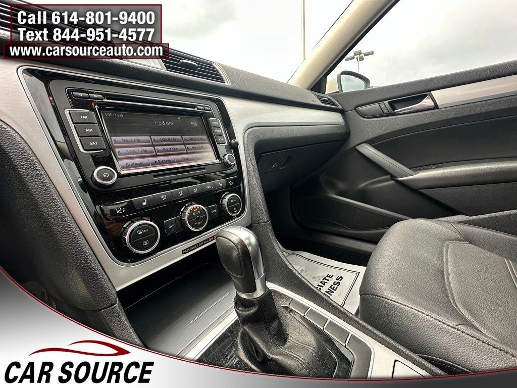 Volkswagen Passat  2012