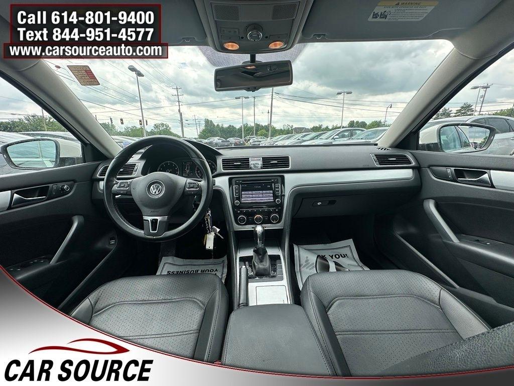Volkswagen Passat  2012