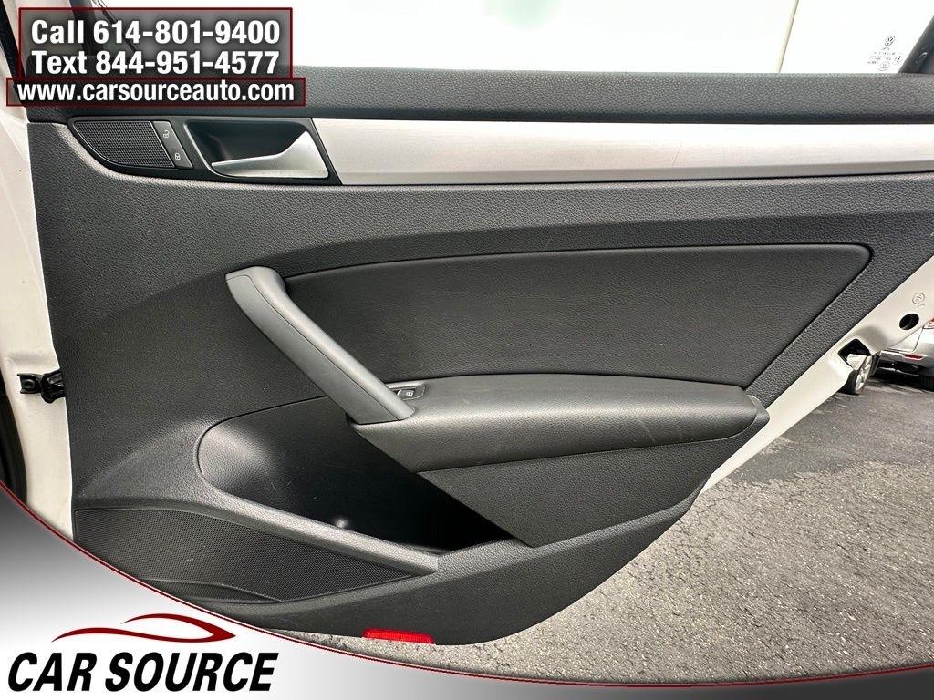 Volkswagen Passat  2012
