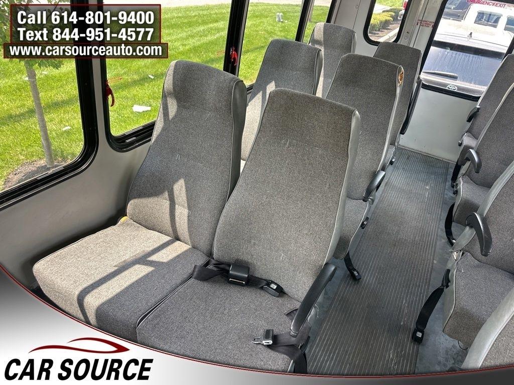 Ford Econoline Commercial Cutaway  2008
