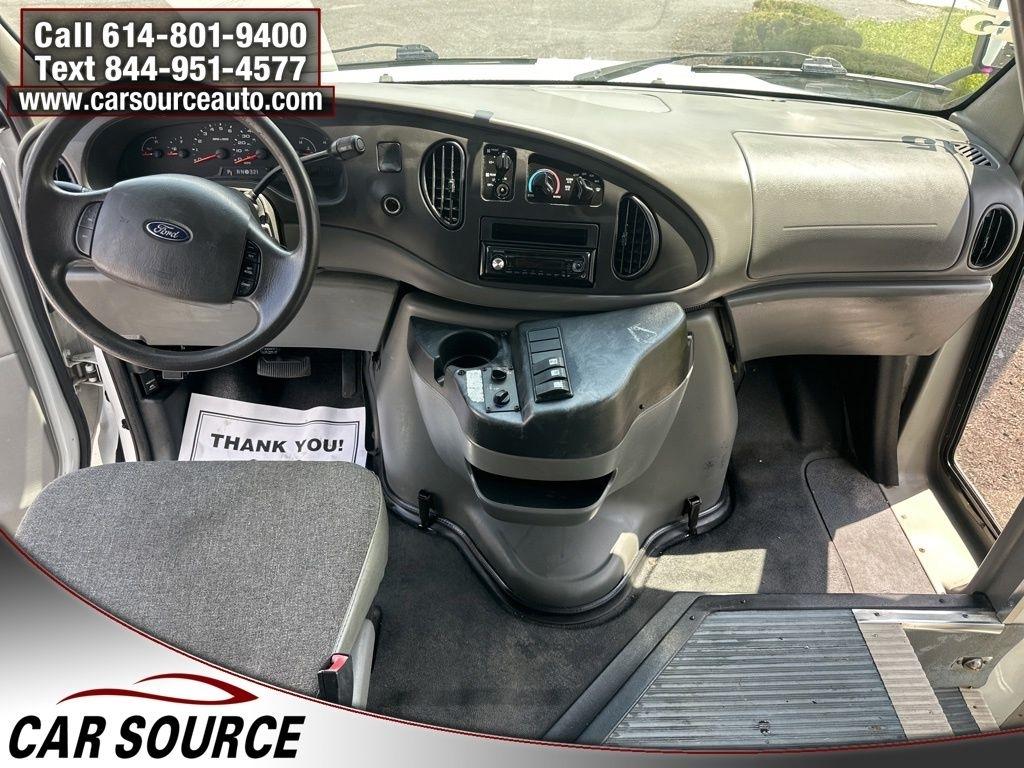 Ford Econoline Commercial Cutaway  2008