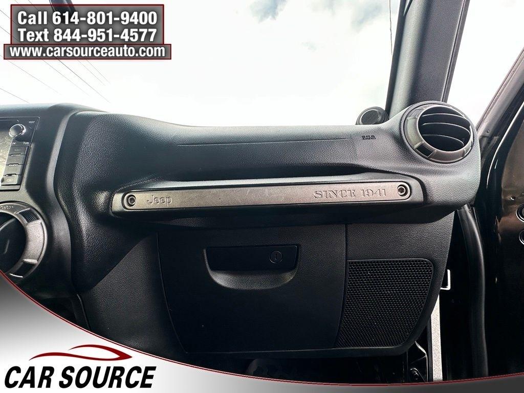 Jeep Wrangler  2012