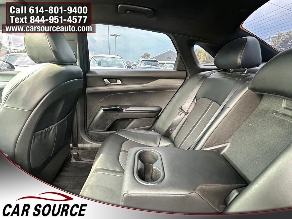 Kia K5  2021