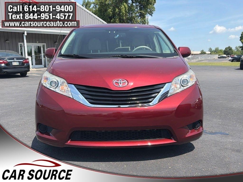Toyota Sienna  2012