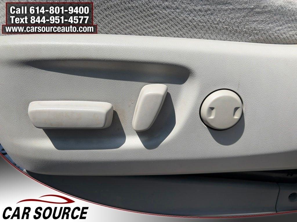 Toyota Sienna  2012