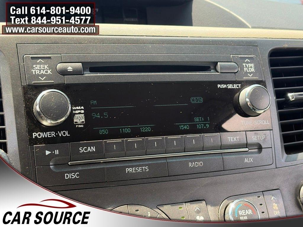 Toyota Sienna  2012