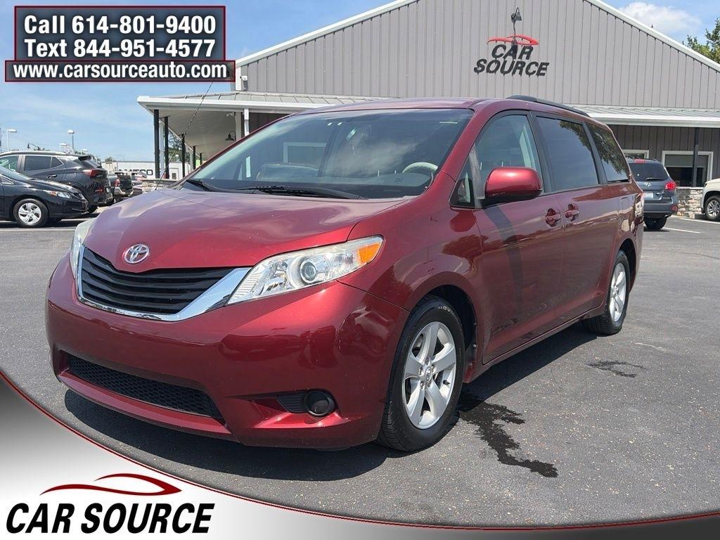 Toyota Sienna  2012