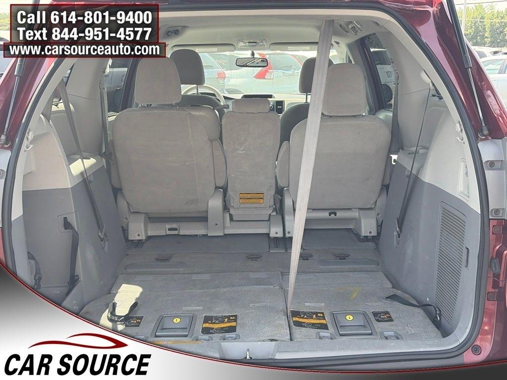 Toyota Sienna  2012