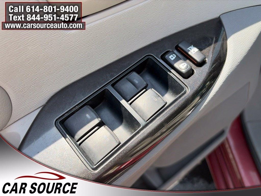 Toyota Sienna  2012
