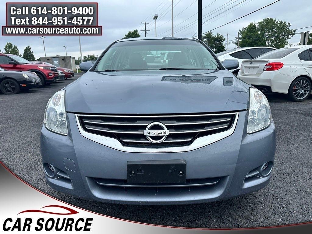 Nissan Altima  2010