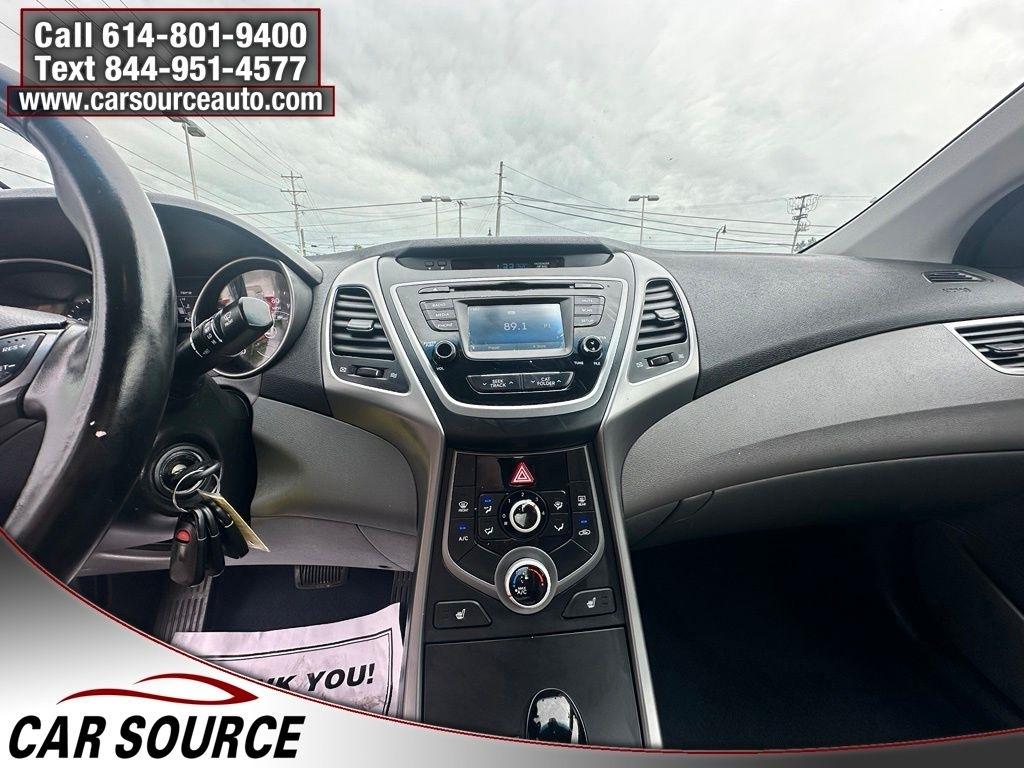 Hyundai Elantra  2014