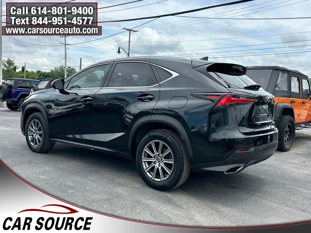 Lexus NX  2020