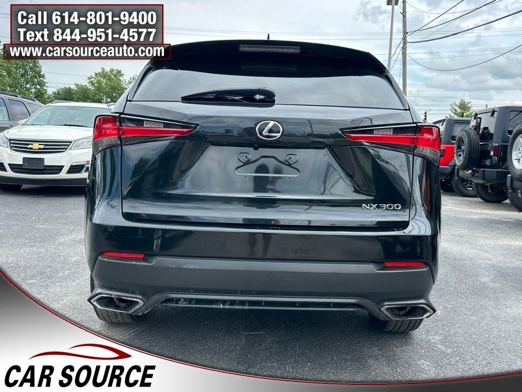 Lexus NX  2020