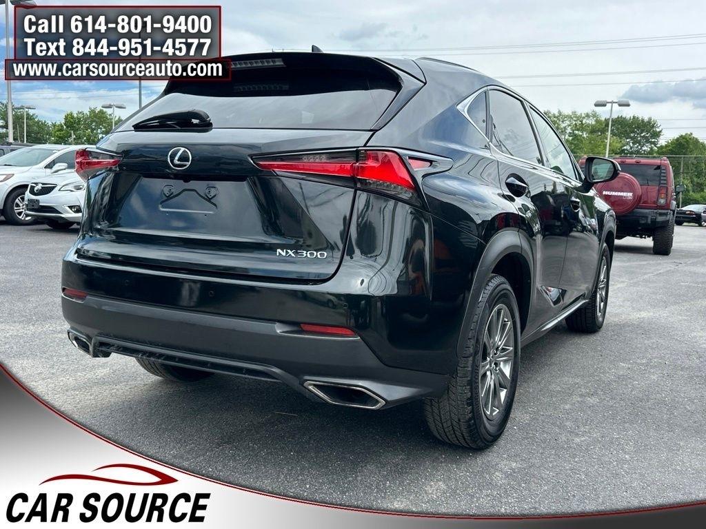Lexus NX  2020