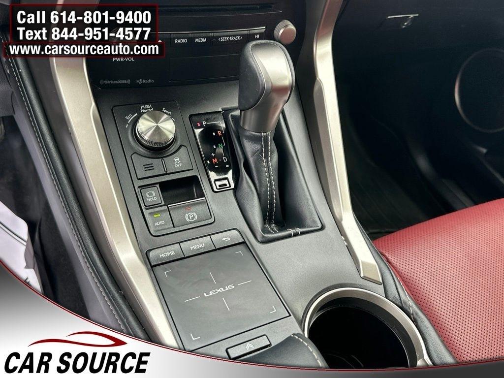 Lexus NX  2020