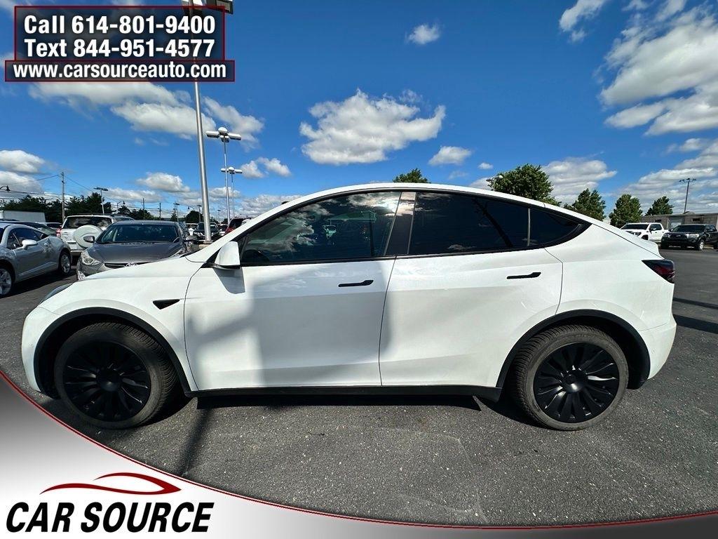 Tesla Model Y  2021
