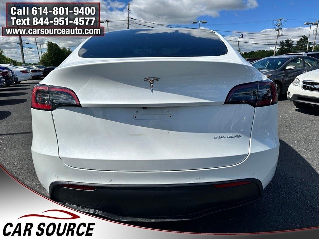 Tesla Model Y  2021
