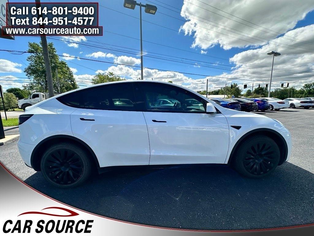 Tesla Model Y  2021